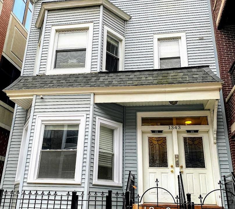 1st image of 1343 W Belmont Ave APT 2