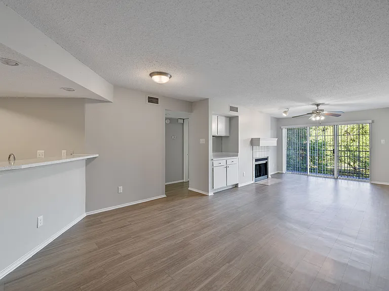 Fairway Greens Apartments — Photo 29