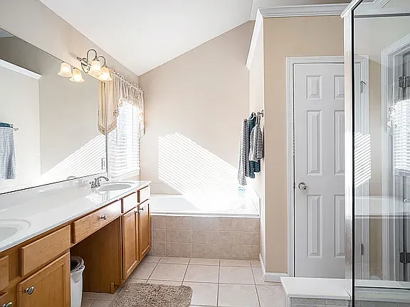 3758 Southland Dr — Photo 9
