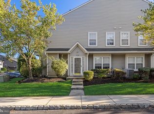 5704 Essex Ln, Mount Laurel, NJ 08054