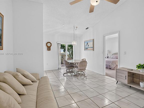 2nd image of 14147 N Forest Oak Cir