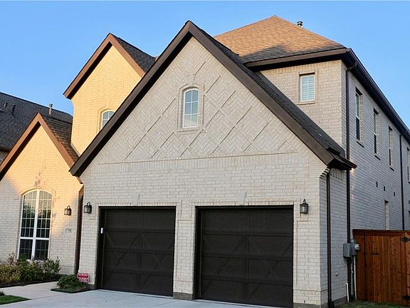 3rd image of 756 Eastlake Dr