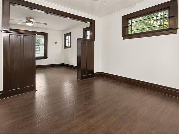 4th image of 266 Epworth St