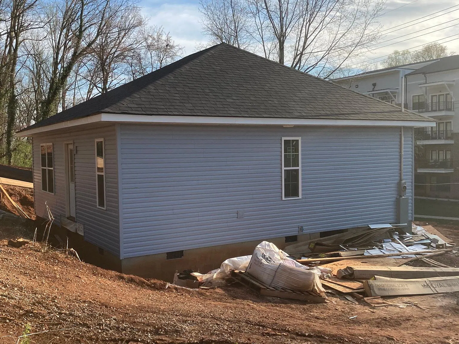 2 bed, 900 sqft, $1,800 — Photo 2