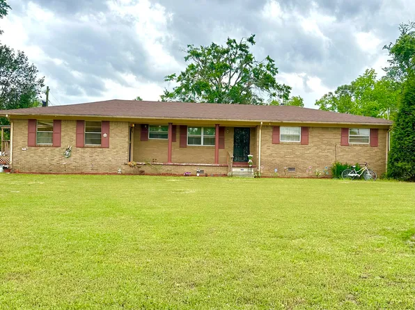 229 McKay St, Hickory Flat, MS 38633