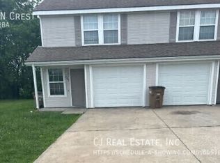 151 N Crest Dr, Raymore, MO 64083