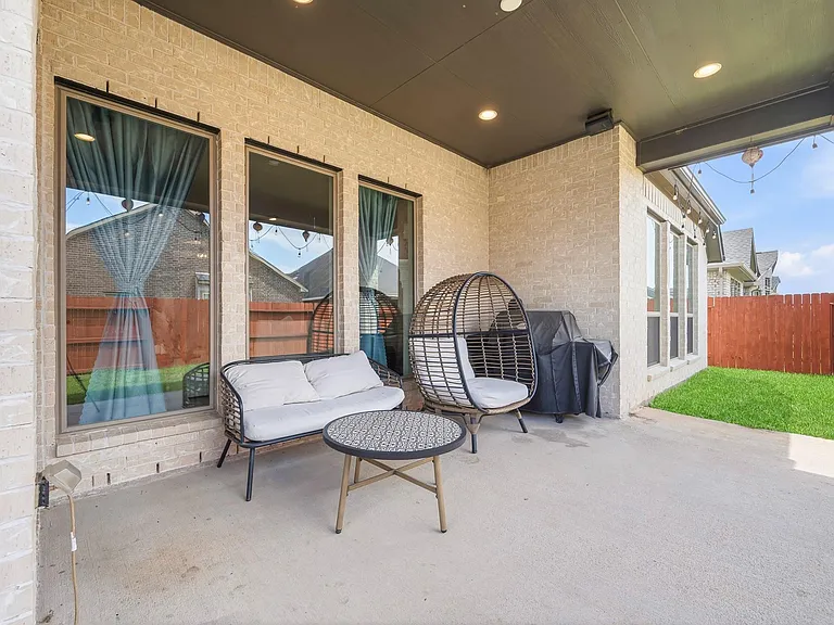 2106 Stargrass Dr — Photo 46