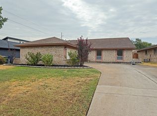 2205 Phoenix Dr, Garland, TX 75040