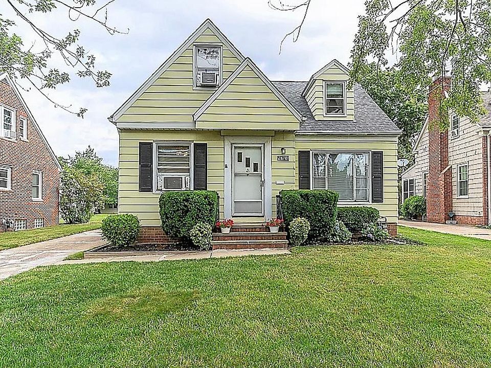 1st image of 28701 Gilchrist Dr