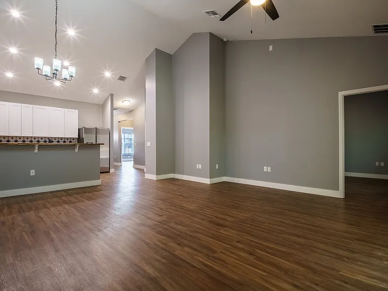 210 Parrotte Ct — Photo 58