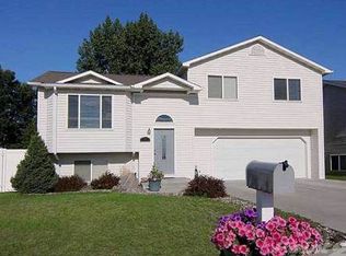 67 S 38th St W, Billings, MT 59102