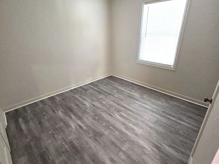 7020 NE Halsey St — Photo 9
