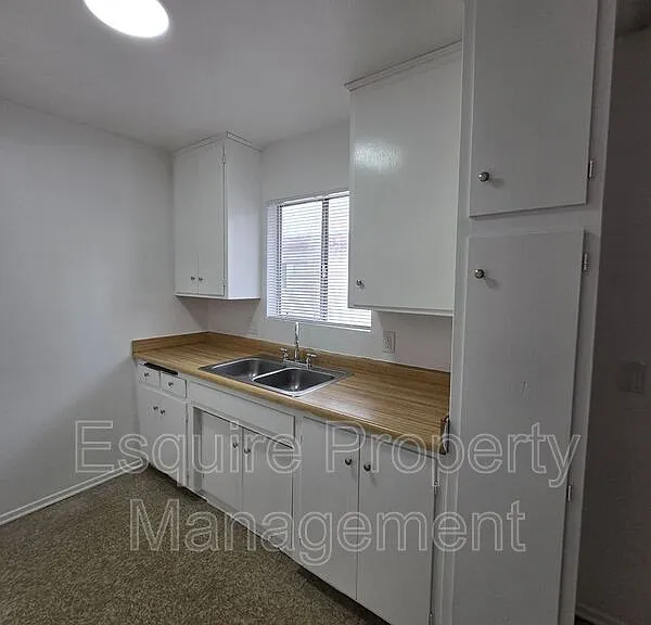 2056 N Ventura Rd #3 — Photo 5