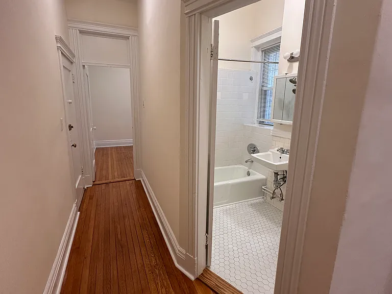 33 Park Dr #3 — Photo 9
