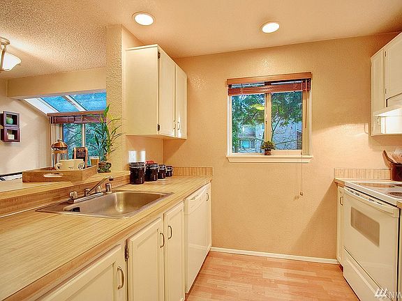 5th image of 14626 NE 81st St