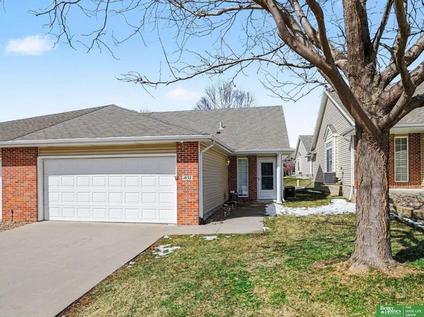 1832 N 175th Plz, Omaha, NE 68118