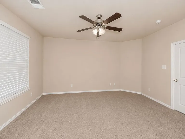 356 Emerald Creek Dr — Photo 15