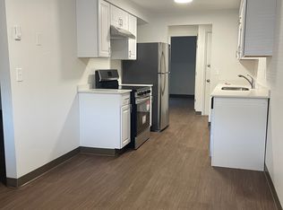 5319 River Rd N APT 5, Salem, OR 97303