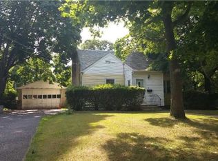 1519 N Thompson Dr, Bay Shore, NY 11706