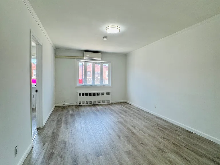 200-14 32nd Ave #2F — Photo 2