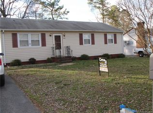 390 Red Oak Dr, Hopewell, VA 23860