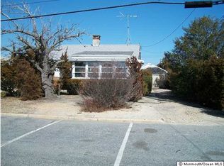 115 Trenton Ave, Lavallette, NJ 08735