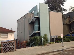 3033 Alki Ave SW APT A, Seattle, WA 98116