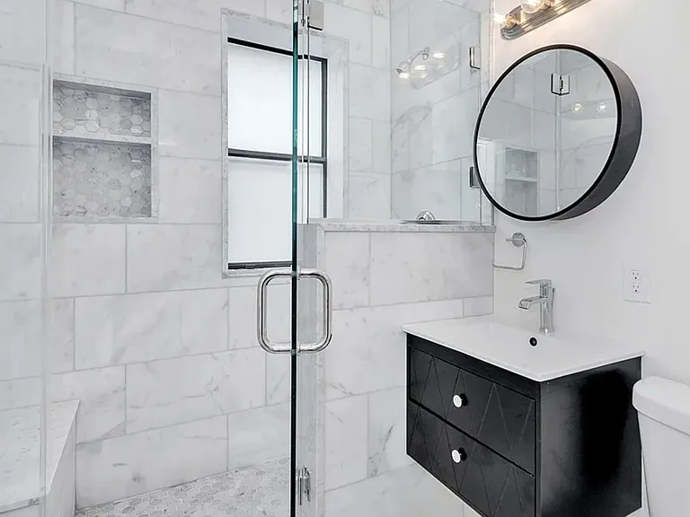11 Park Dr — Photo 7