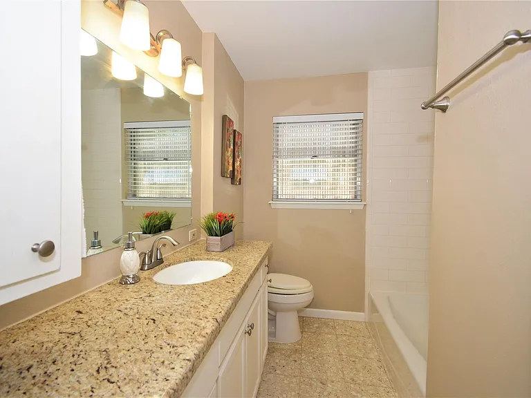6011 Arboles Dr — Photo 22