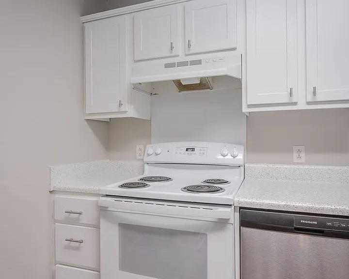 1704 Read Ave — Photo 9