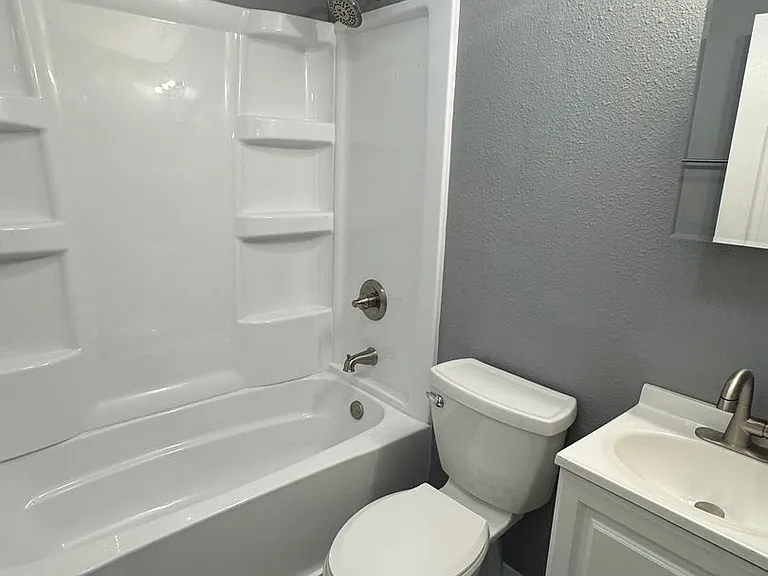 1315 Brown St — Photo 13
