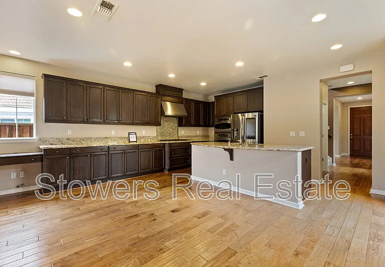 2512 Piccadilly Cir — Photo 17