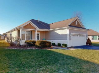 12643 Oak Grove Dr, Huntley, IL