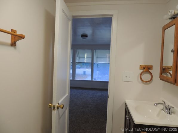 1517 S Main St #1/2, Sapulpa, OK 74066