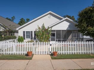 952 Edwards Ave, Fairhope, AL 36532