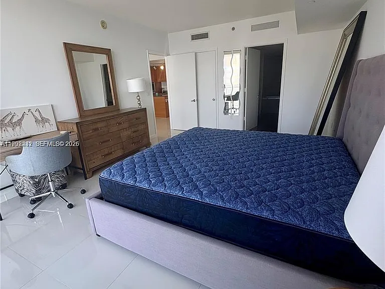 495 Brickell Ave #3909 — Photo 9