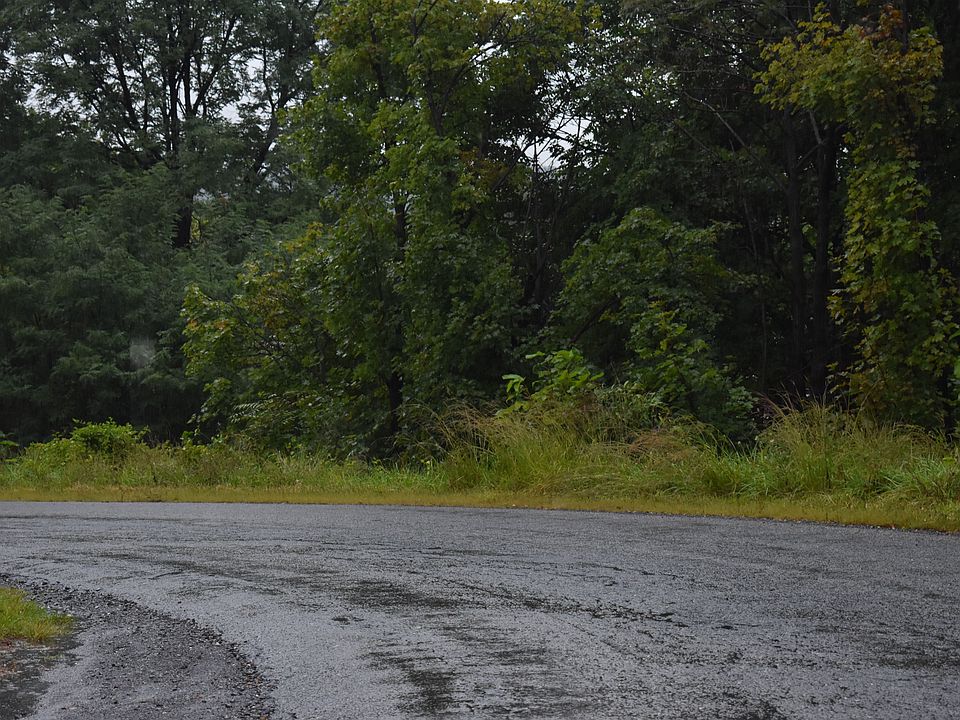 2nd image of 45 Gap Rd