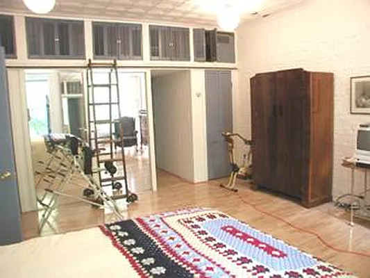 Rented by Roberta Russell, LREB | media 25