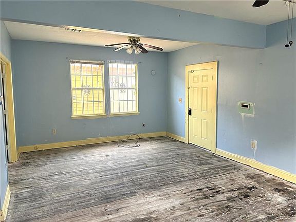 2nd image of 1844 Pauline St