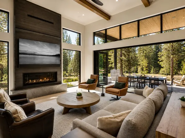 9290 Brae Rd, Truckee, CA 96161