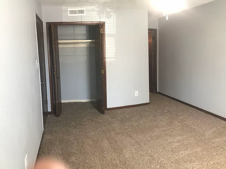 324 S Lipona Rd #7 — Photo 6