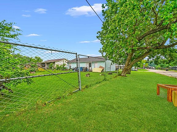 5th image of 5003 Ridgeway Dr