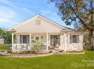 909 Main St, Clover, SC 29710