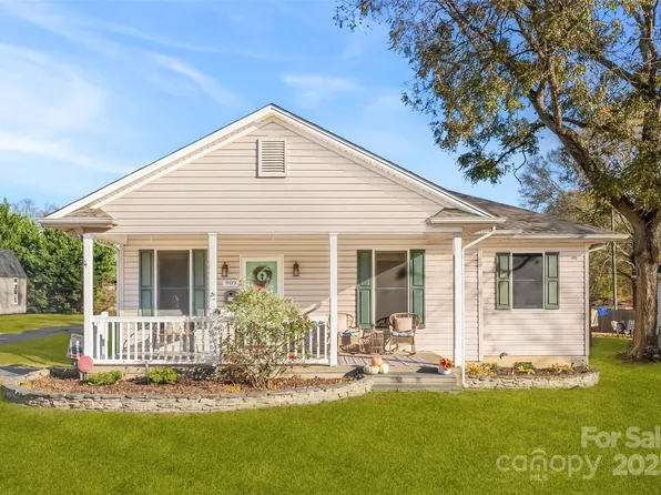 909 Main St, Clover, SC 29710