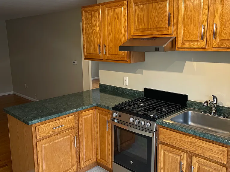 255 Nesmith St #10 — Photo 2
