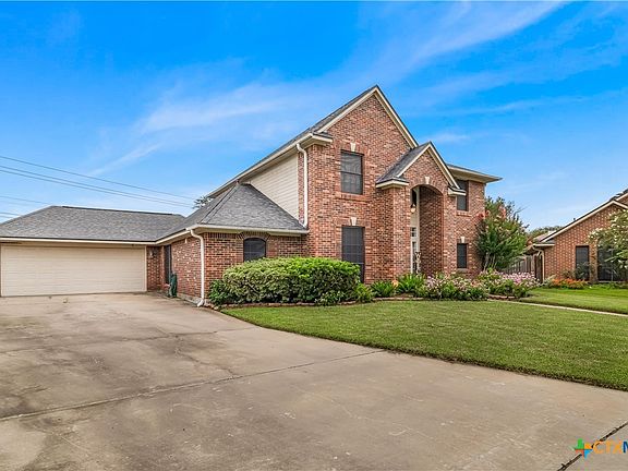 2nd image of 412 Cherrystone Cir