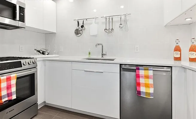 Rented by Keller Williams NYC | media 9