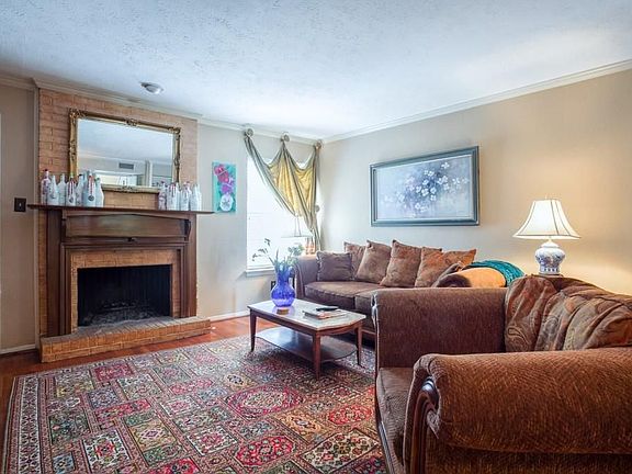 5th image of 7610 Highmont St #34
