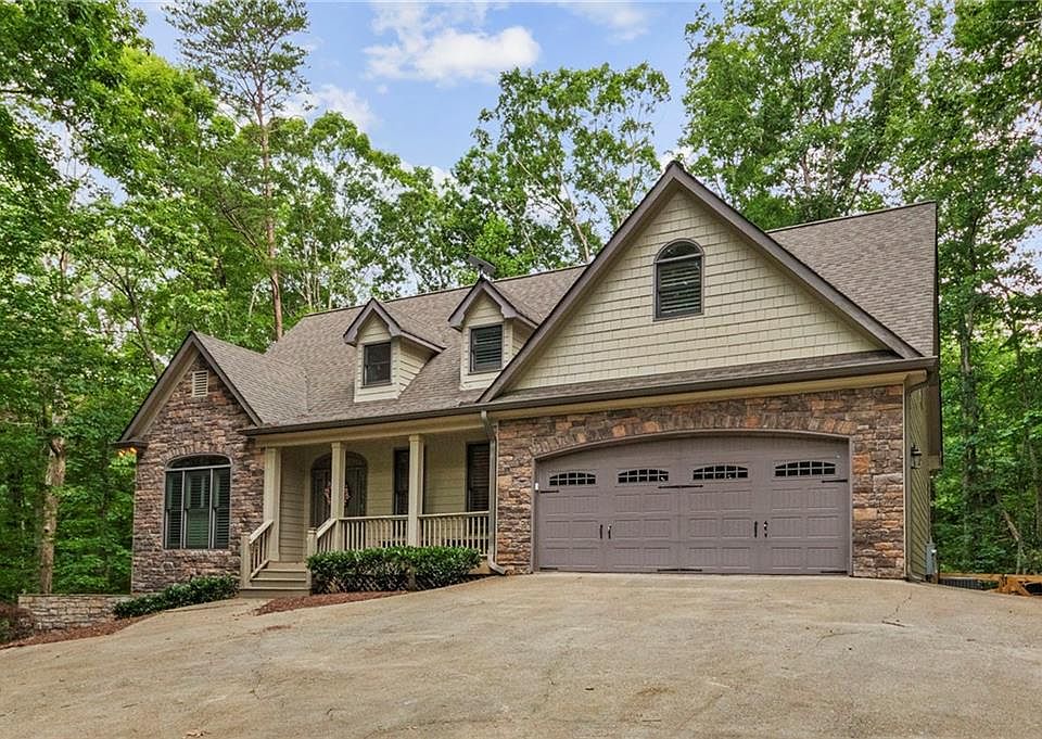 1st image of 1556 Tamarack Dr