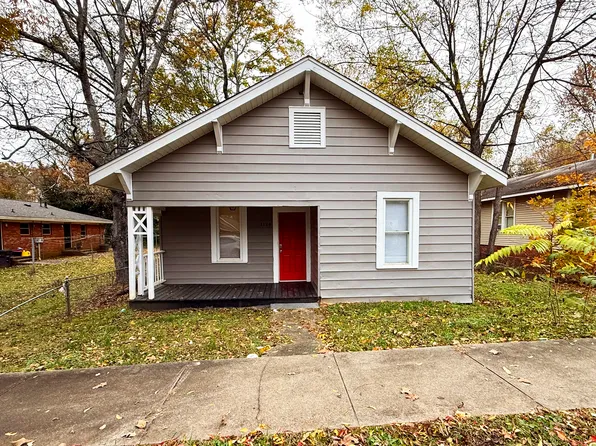 1126 4th St, Statesville, NC 28677